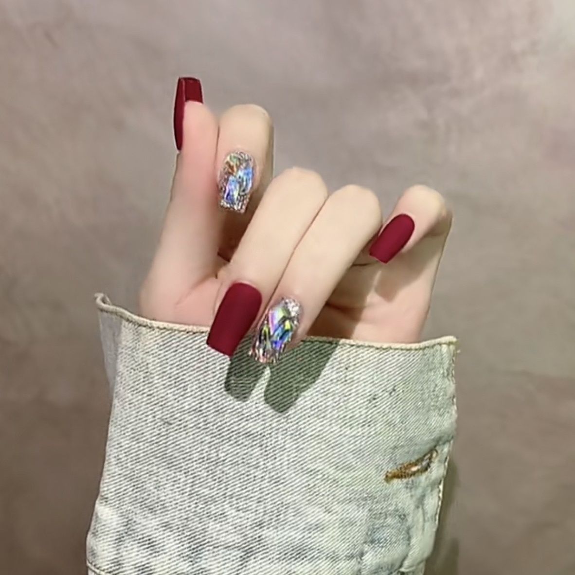 Designer: DuoDuo 2033.Handmade nails Press on Nails DIY Nail Art for woman girl Long Coffin red