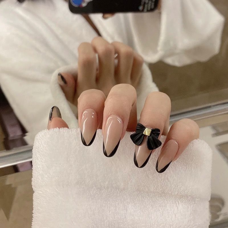 Designer: DuoDuo 2016.Handmade nails Press on Nails DIY Nail Art for woman girl Long Coffin pink black