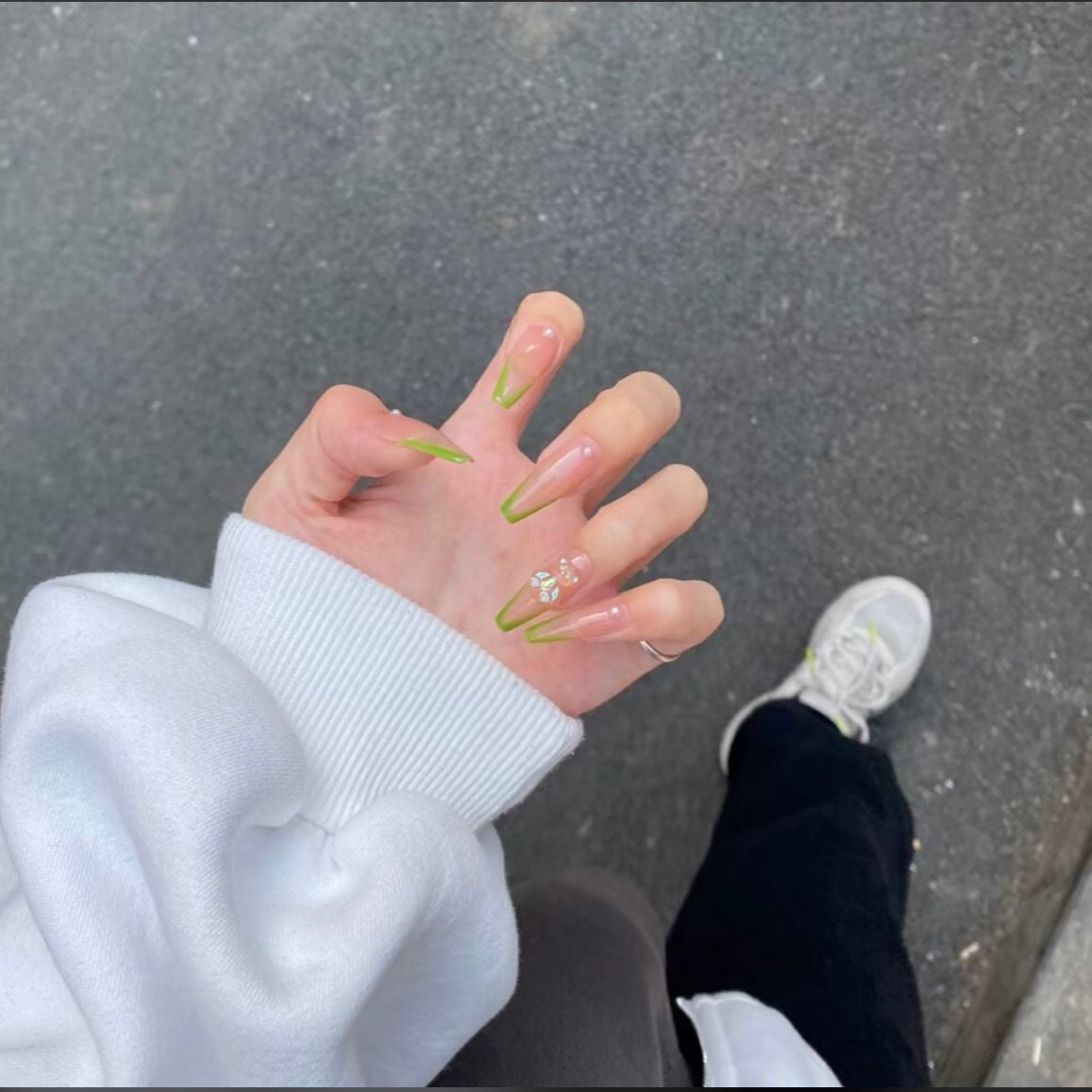 Designer: DuoDuo 2061.Handmade nails Press on Nails DIY Nail Art for woman girl French Long Coffin green
