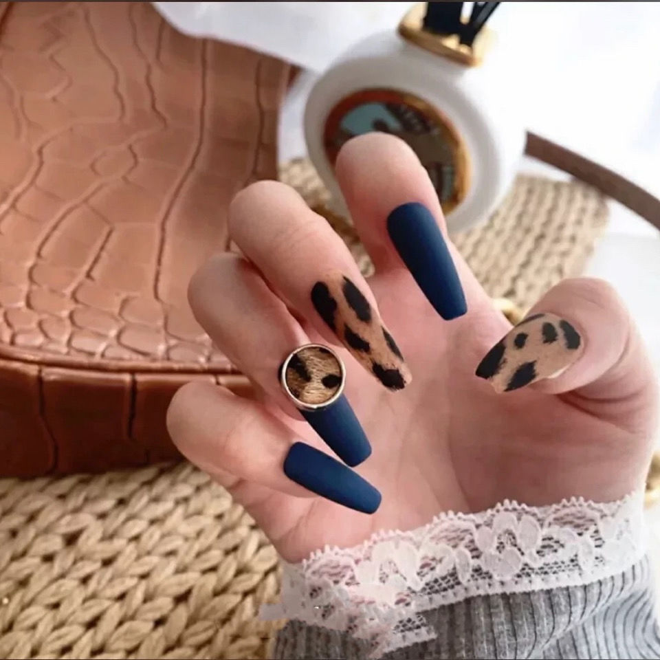 Designer: DuoDuo 2021.Handmade nails Press on Nails DIY Nail Art for woman girl Long Coffin blue