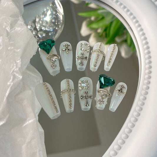 Designer: MaoMao.Handmade Nail Designs Press on Nails DIY  Nail Art for woman girl