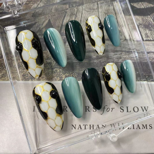 Designer: MaoMao.Handmade Nail Designs Press on Nails DIY  Nail Art for woman girl