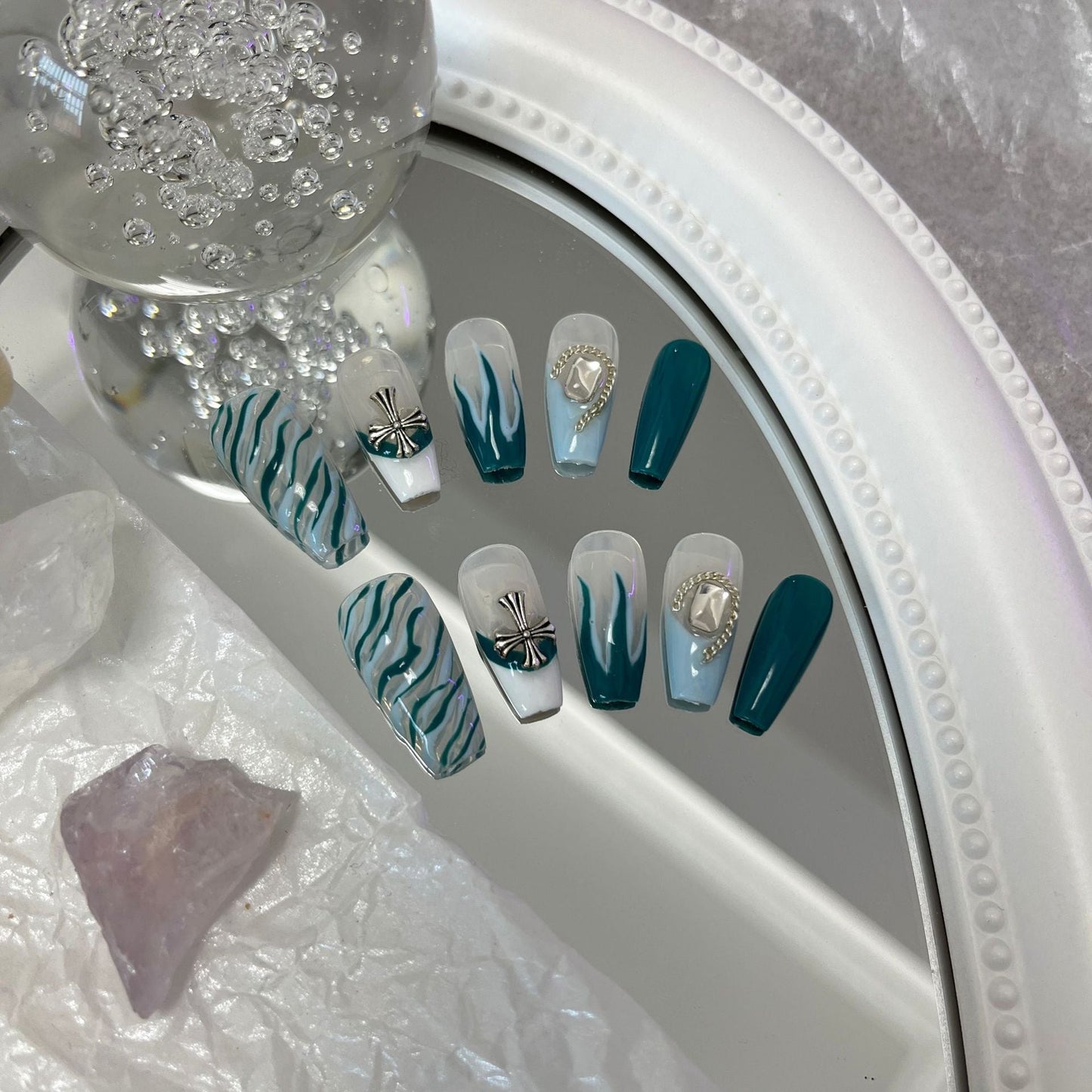 Designer: MaoMao.Handmade Nail Designs Press on Nails DIY  Nail Art for woman girl