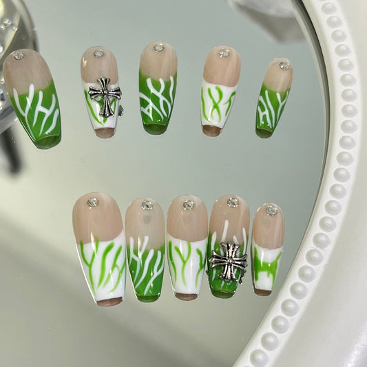 Designer: MaoMao.Handmade Nail Designs Press on Nails DIY  Nail Art for woman girl