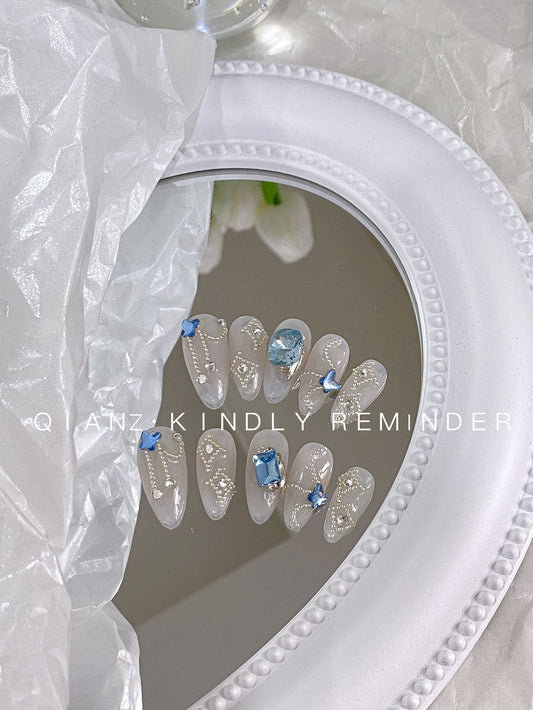 Designer: MaoMao.Handmade Nail Designs Press on Nails DIY  Nail Art for woman girl