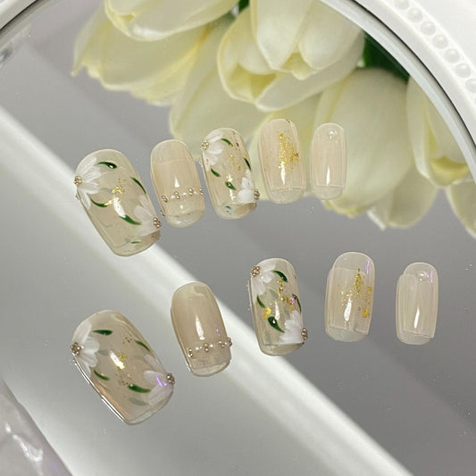 Designer: MaoMao.Handmade Nail Designs Press on Nails DIY  Nail Art for woman girl