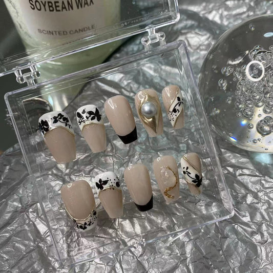 Designer: MaoMao.Handmade Nail Designs Press on Nails DIY  Nail Art for woman girl