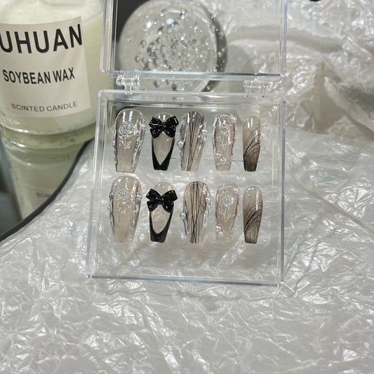 Designer: MaoMao.Handmade Nail Designs Press on Nails DIY  Nail Art for woman girl