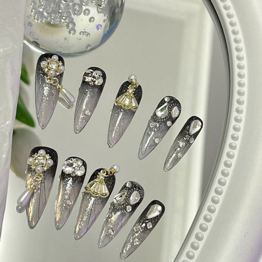 Designer: MaoMao.Handmade Nail Designs Press on Nails DIY  Nail Art for woman girl