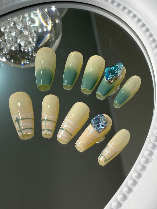 Designer: MaoMao.Handmade Nail Designs Press on Nails DIY  Nail Art for woman girl
