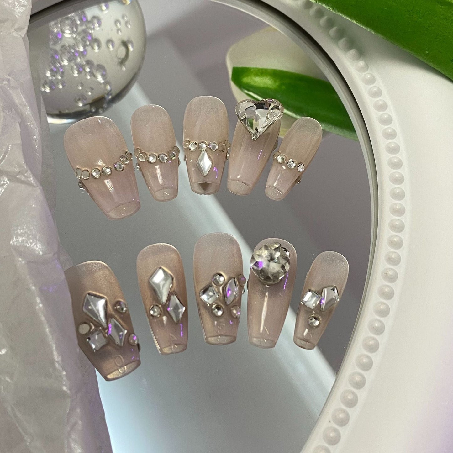 Designer: MaoMao.Handmade Nail Designs Press on Nails DIY  Nail Art for woman girl