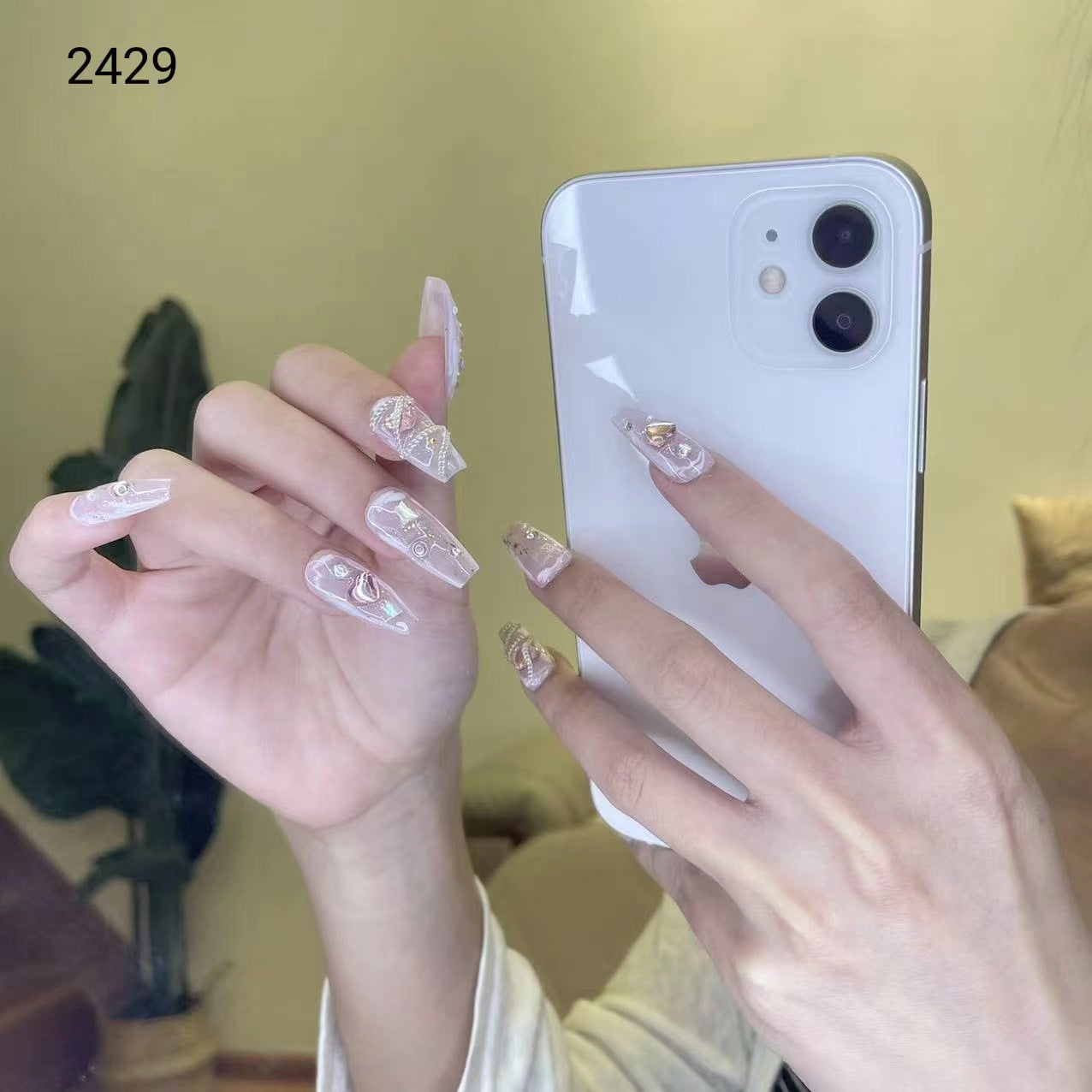 Designer: MaoMao.Handmade Nail Designs Press on Nails DIY  Nail Art for woman girl