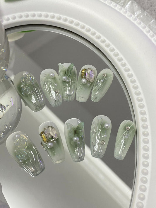 Designer: MaoMao.Handmade Nail Designs Press on Nails DIY  Nail Art for woman girl