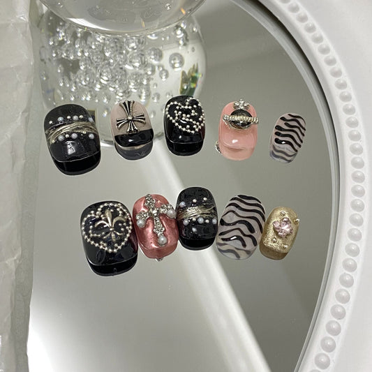 Designer: MaoMao.Handmade Nail Designs Press on Nails DIY  Nail Art for woman girl