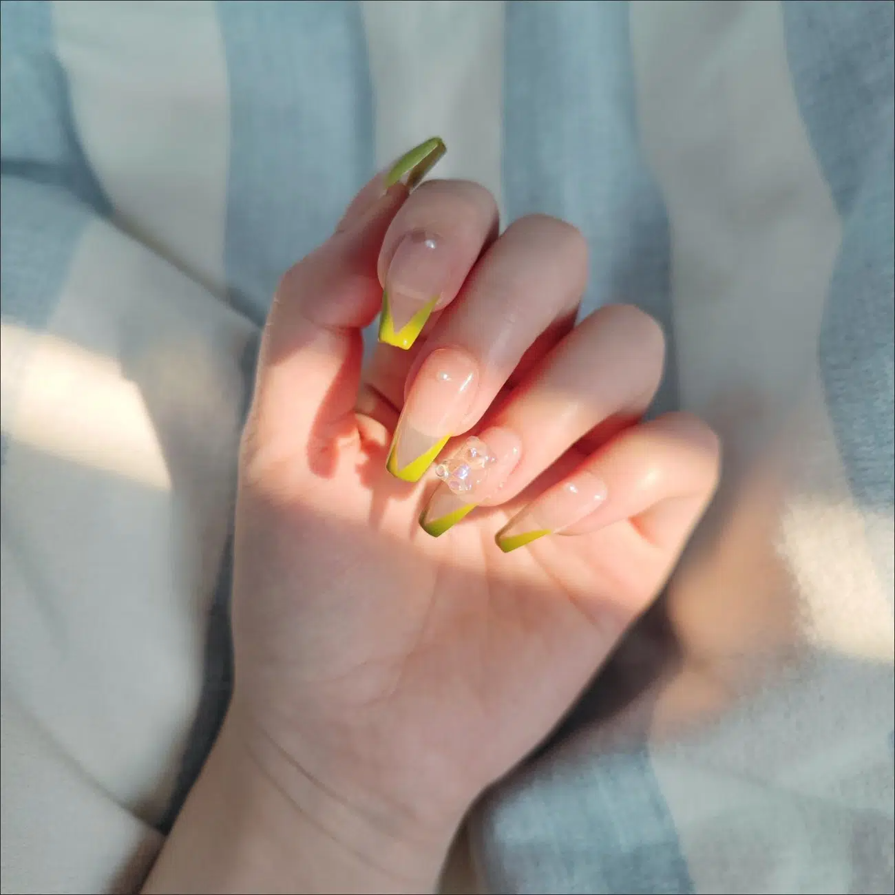 Designer: DuoDuo 2061.Handmade nails Press on Nails DIY Nail Art for woman girl French Long Coffin green