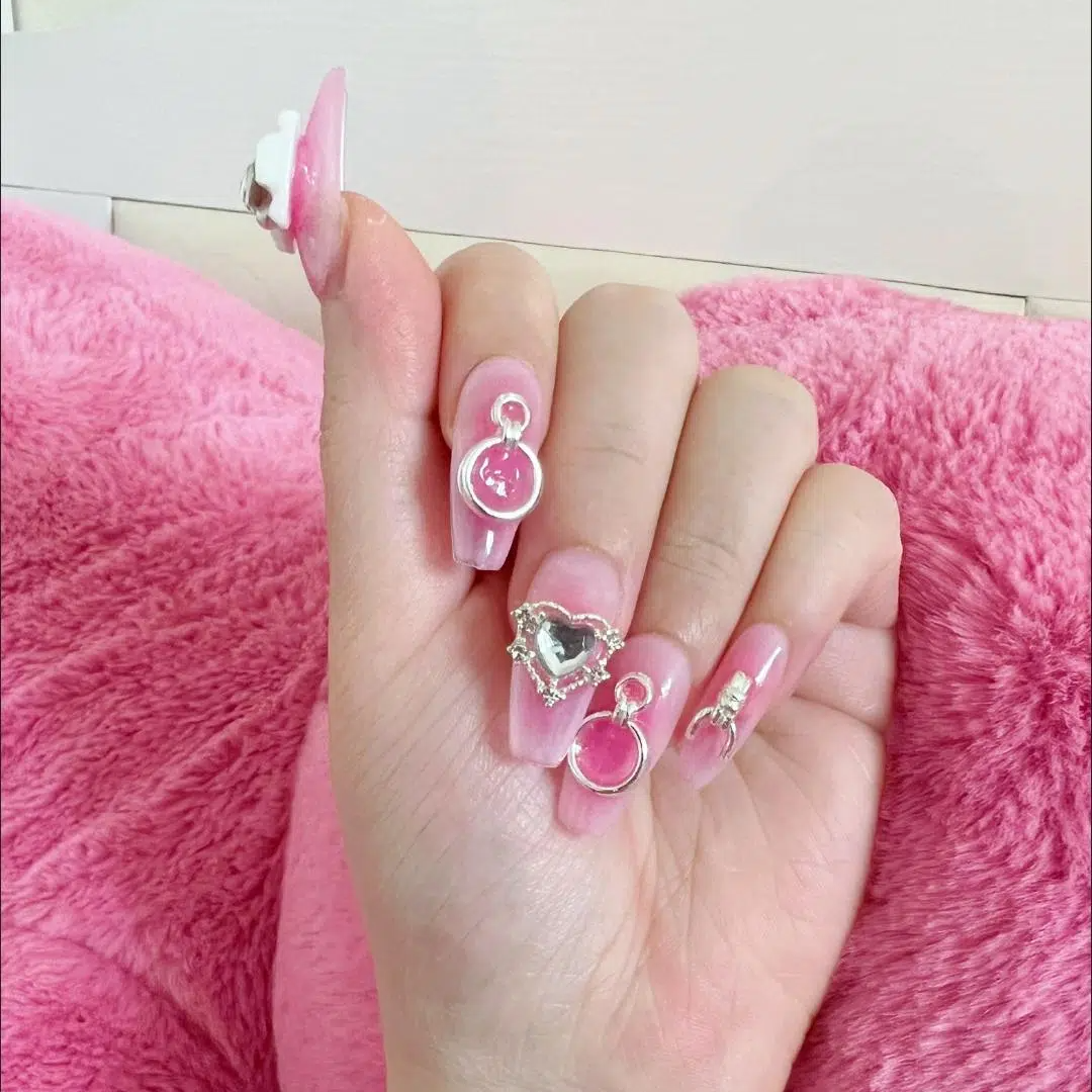 Designer: PinPin 1408.Handmade nails Press on Nails DIY Nail Art for woman girl Long Coffin pink Metal